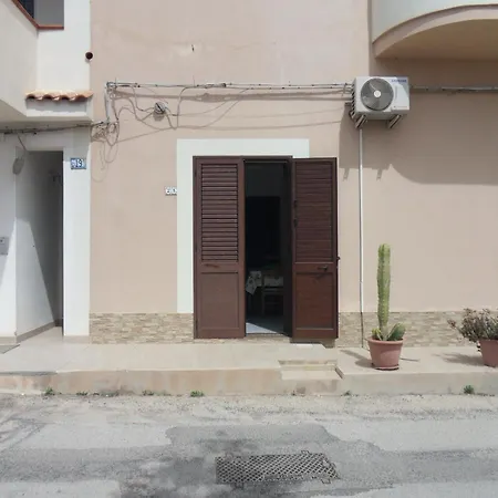 Apartment Vincenzo Lampedusa